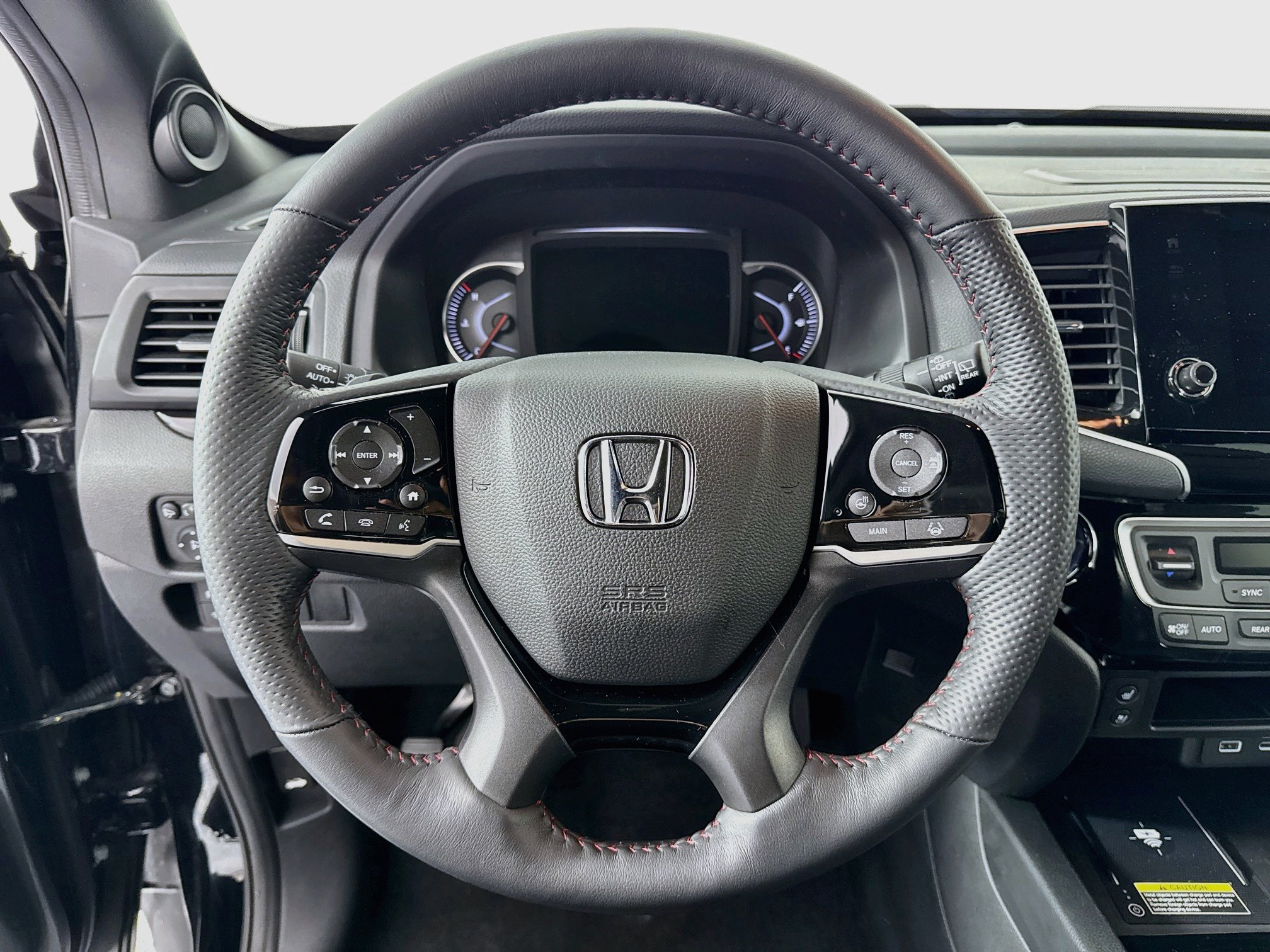 Certified 2025 Honda Passport Black Edition image 11