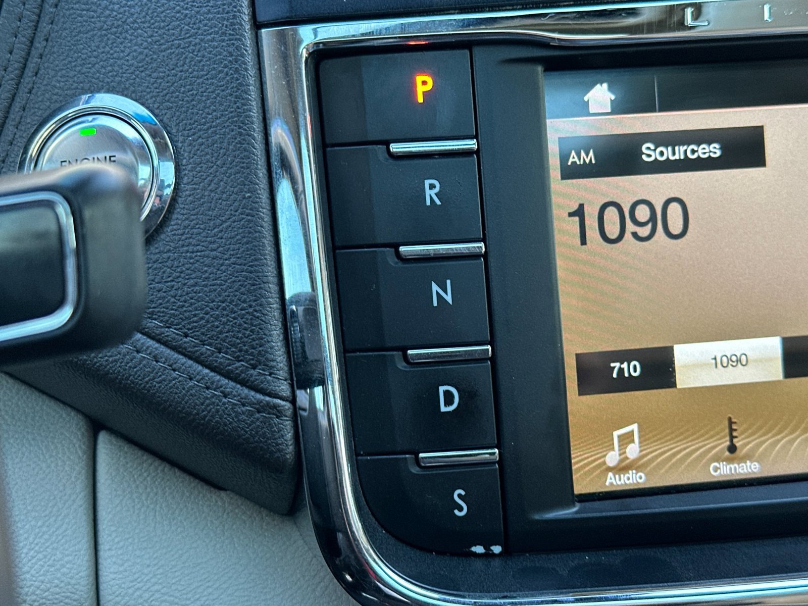 Used 2017 Lincoln Continental Reserve w/ Technology Package image 21