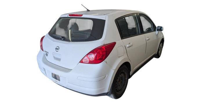 Used 2012 Nissan Versa 1.8 S w/ Plus Pkg FWD image 5