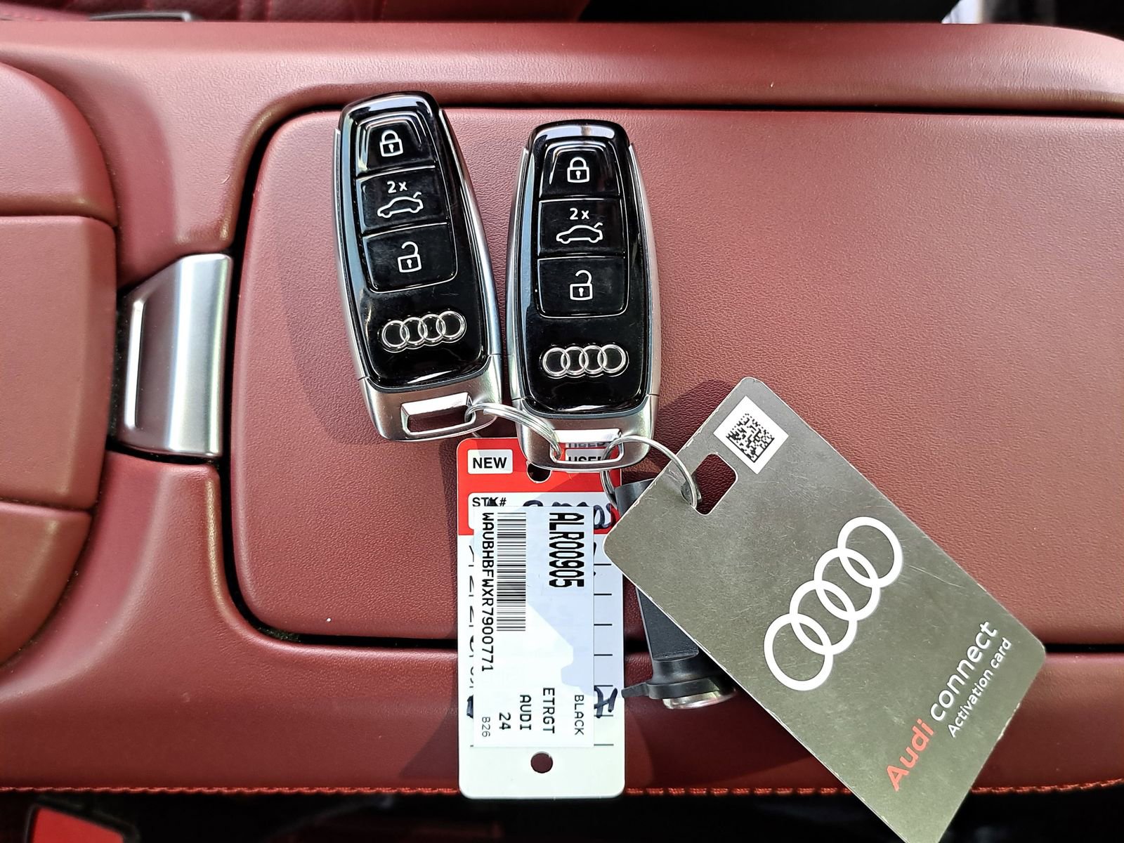 Used 2024 Audi RS e-tron GT w/ Carbon Performance Package image 39