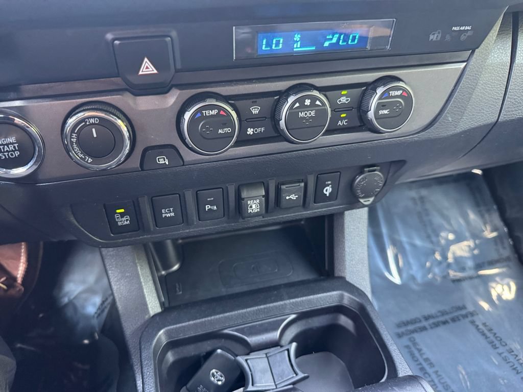 Used 2023 Toyota Tacoma TRD Sport w/ Technology Package AWD/4WD image 23