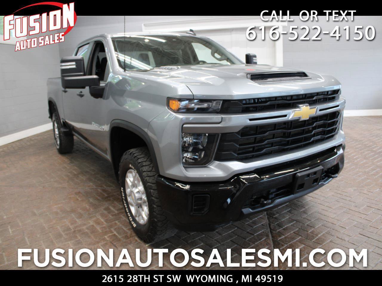 Used 2024 Chevrolet Silverado 2500 Custom w/ Custom Convenience Package AWD/4WD image 1