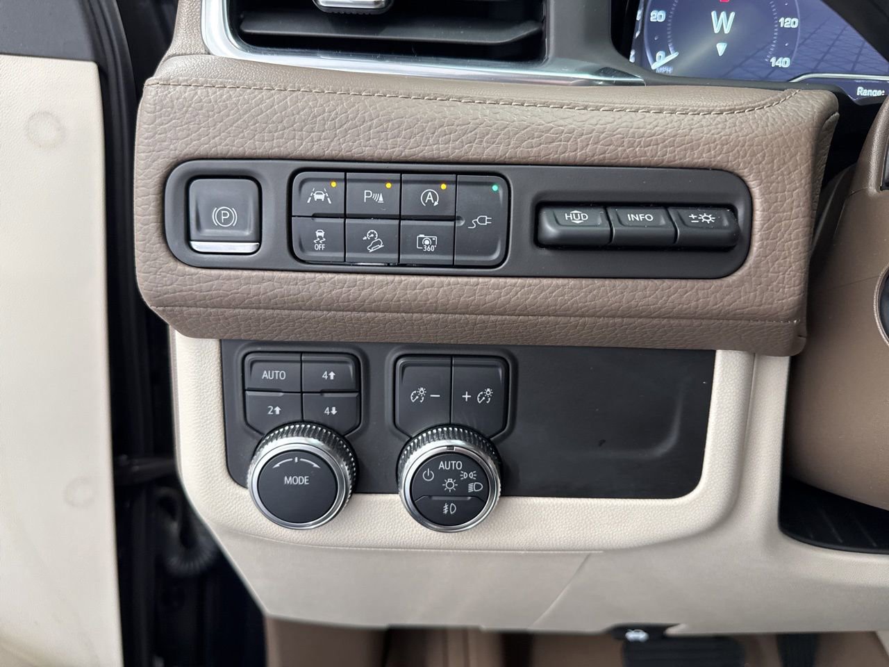 Used 2022 GMC Yukon Denali image 38