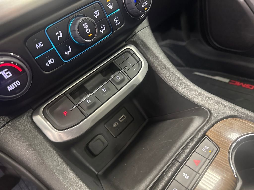 Certified 2023 GMC Acadia SLE w/ Driver Convenience Package image 24