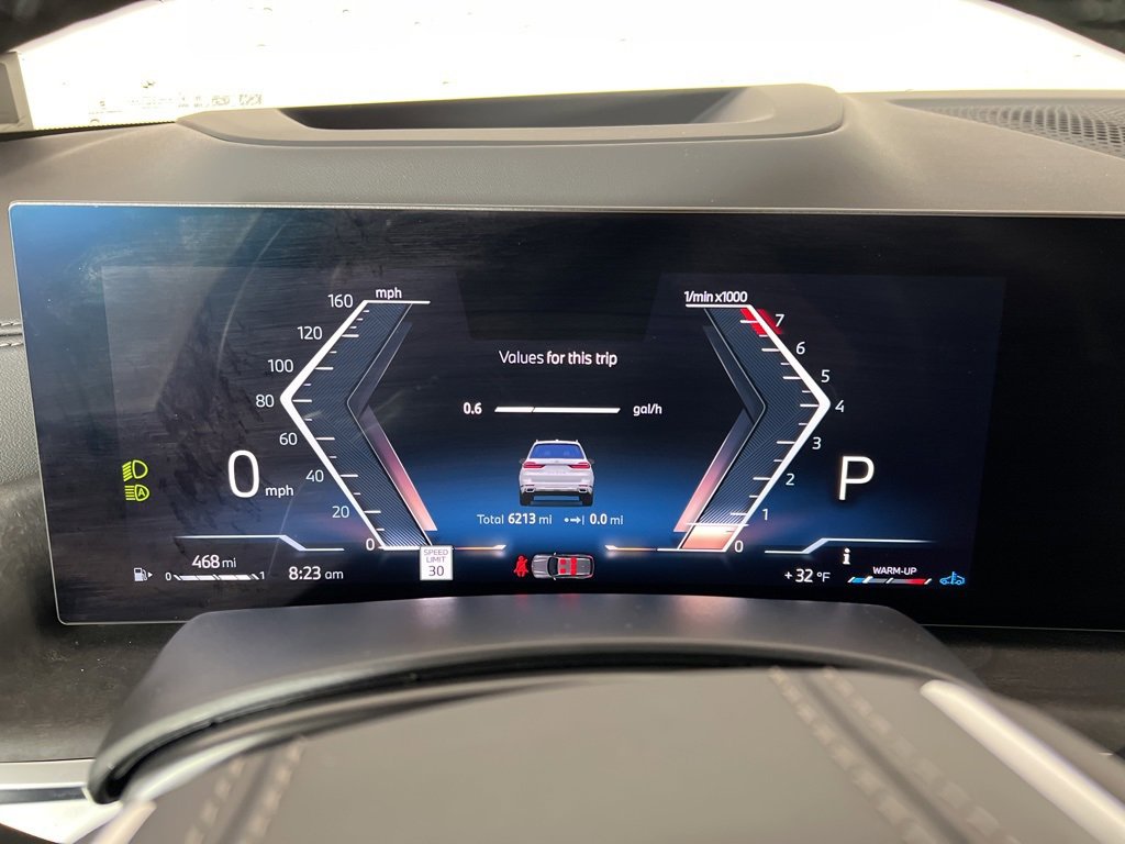 Used 2026 BMW X7 xDrive40i w/ Premium Package image 19