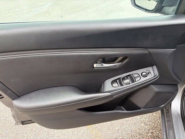 Used 2024 Nissan Sentra SV FWD image 20