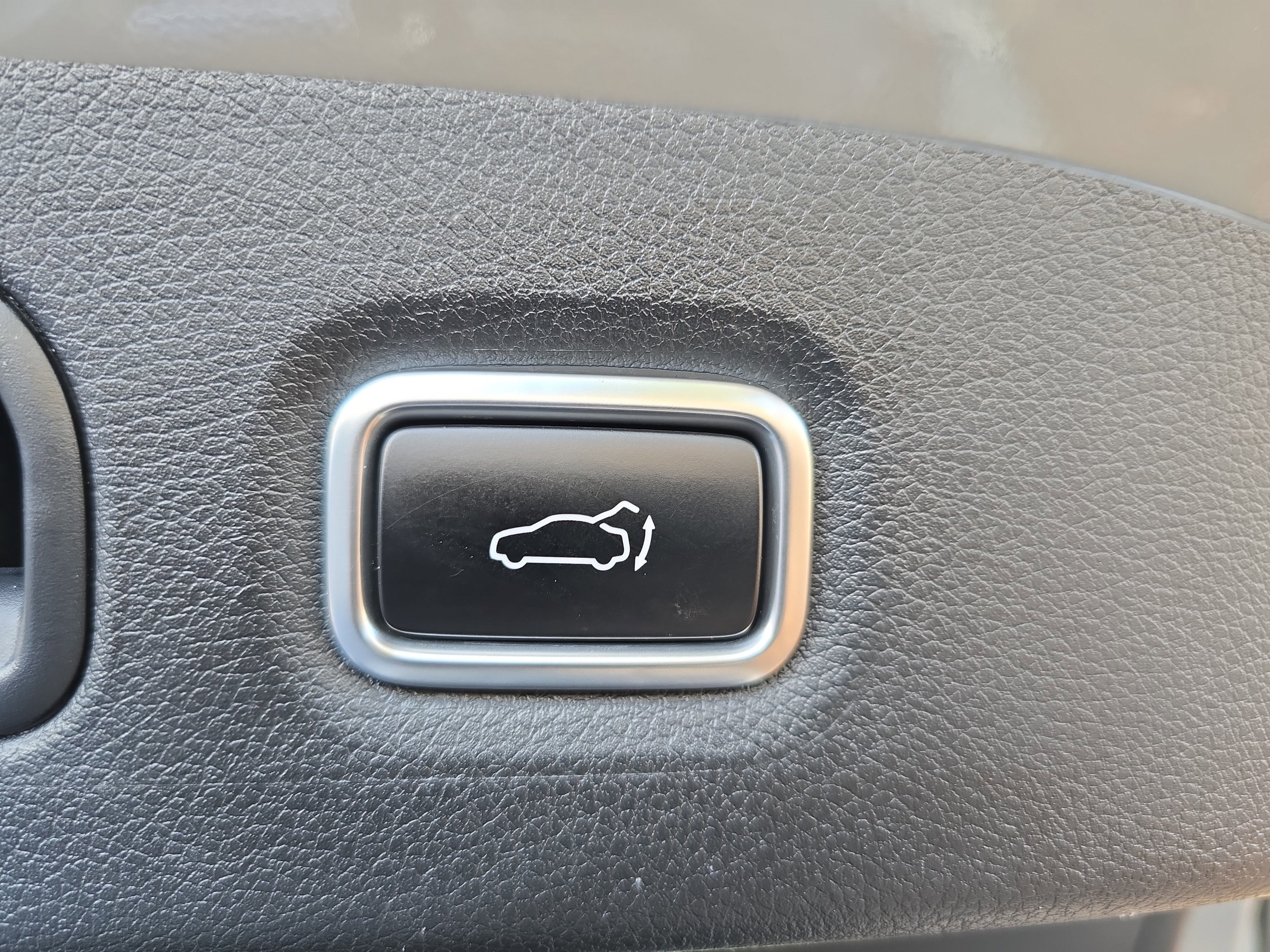 Used 2022 Kia Stinger GT2 w/ Scorpion Package image 14