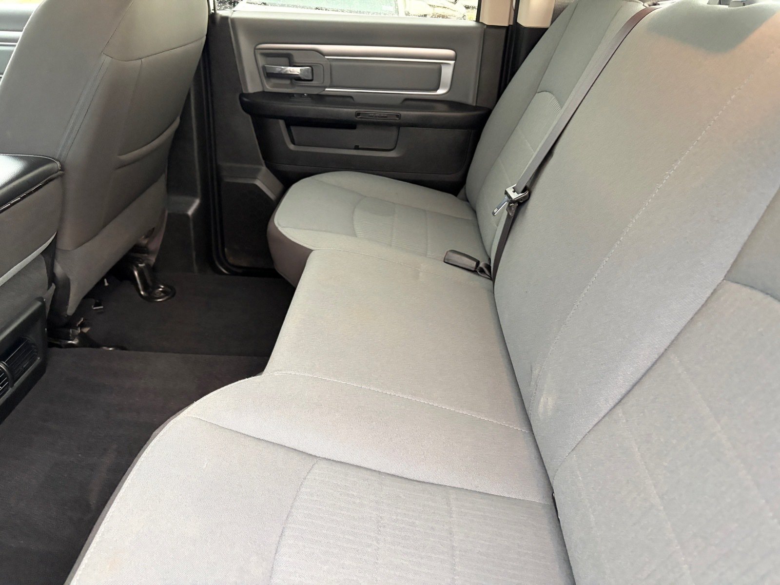 Used 2022 RAM 1500 Classic SLT w/ Electronics Group AWD/4WD image 13