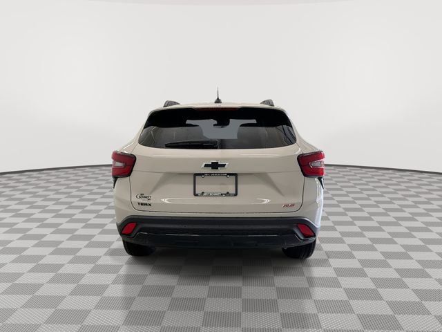 New 2026 Chevrolet Trax RS image 13