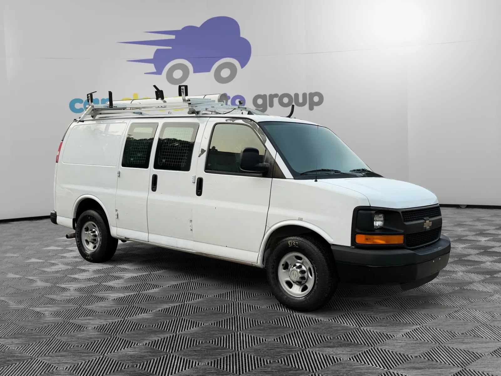 Used 2013 Chevrolet Express 2500 RWD image 8
