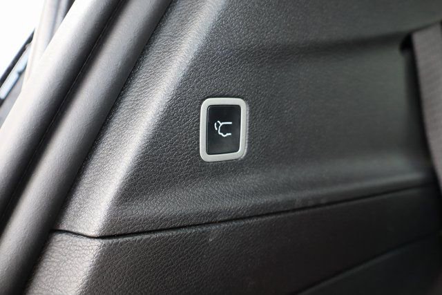 Used 2024 Chrysler Pacifica Limited w/ S Appearance Package image 38