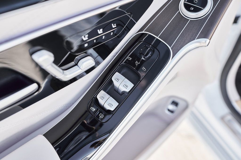Used 2025 Mercedes-Benz Maybach S 680 4MATIC image 34