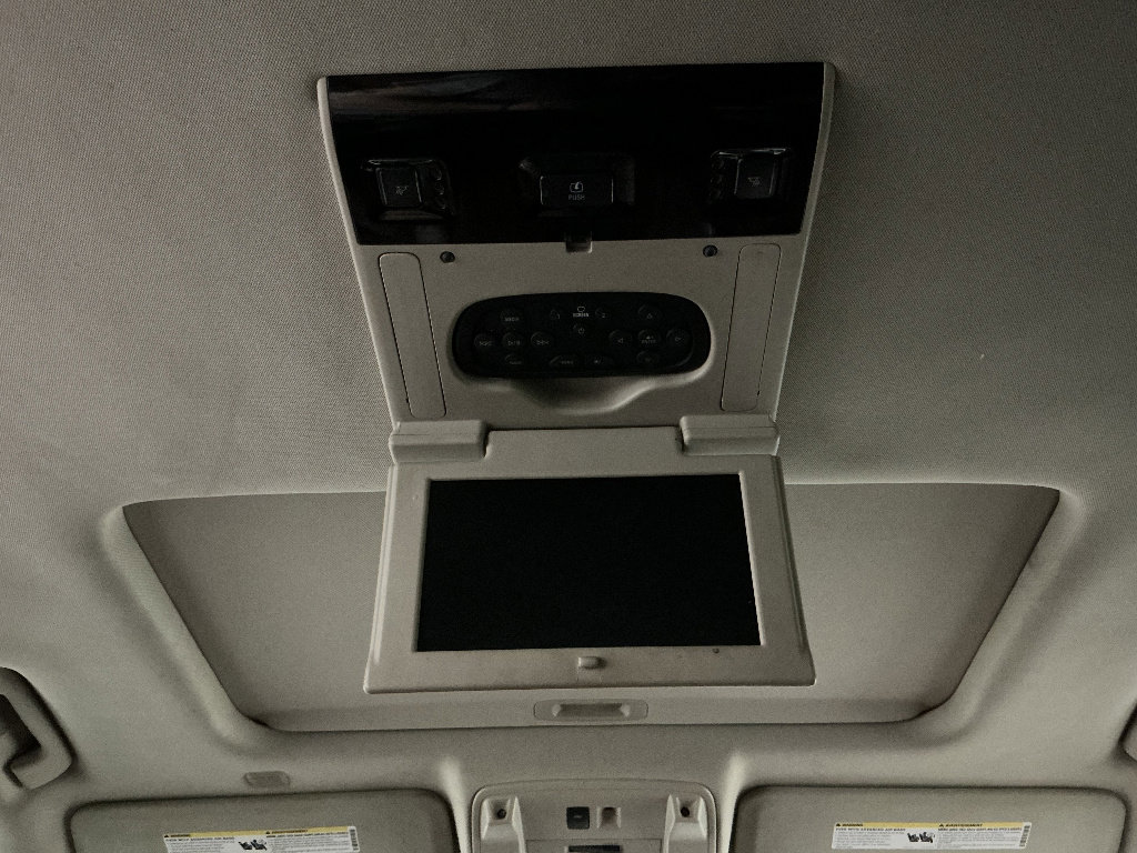 Used 2016 Cadillac Escalade ESV Luxury AWD/4WD image 20