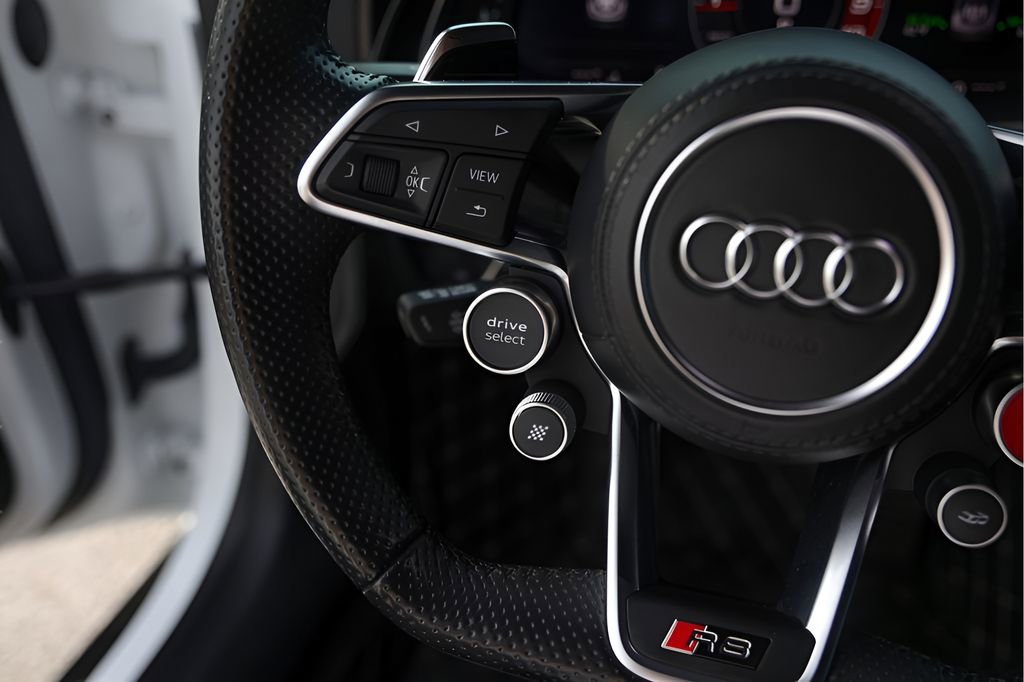 Used 2018 Audi R8 V10 plus AWD/4WD image 20