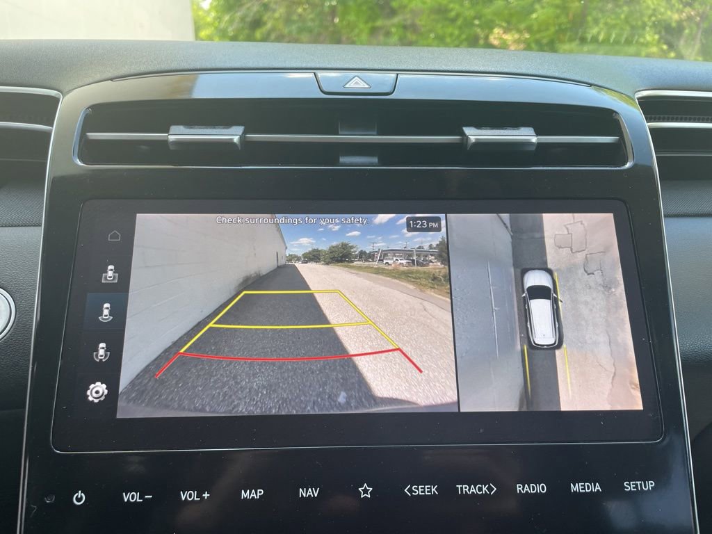 Used 2022 Hyundai Tucson Limited w/ Winter Package image 19