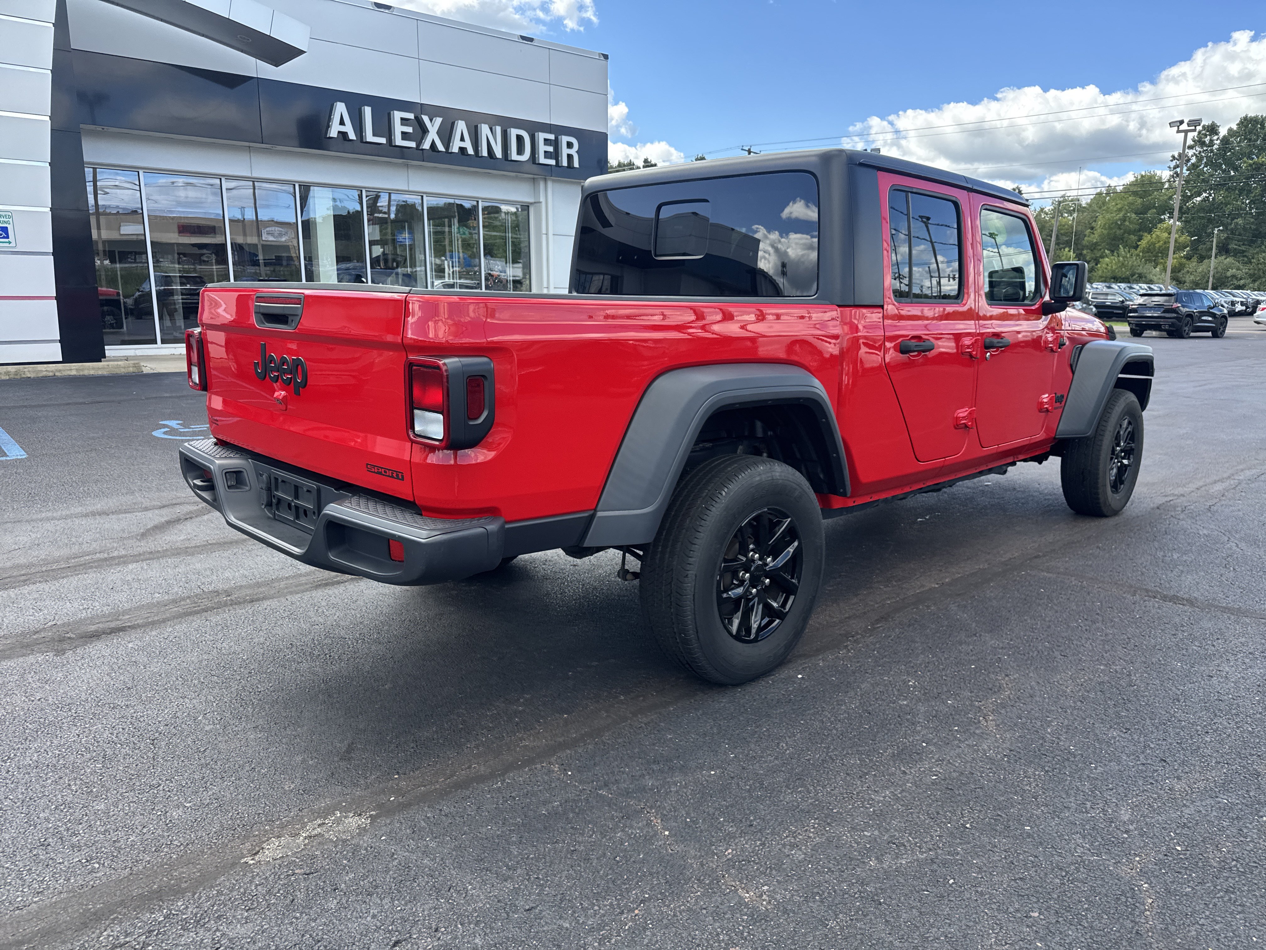 Used 2020 Jeep Gladiator Sport w/ Quick Order Package 24S AWD/4WD image 3