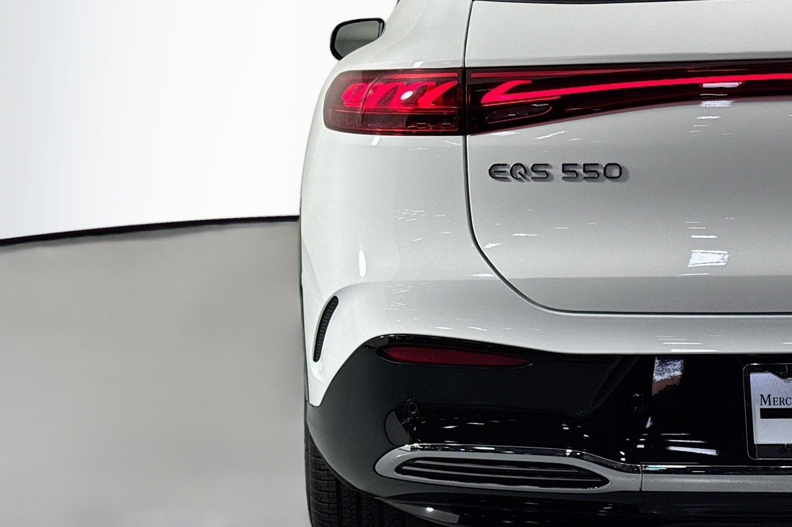 New 2026 Mercedes-Benz EQS 550 4MATIC SUV image 14