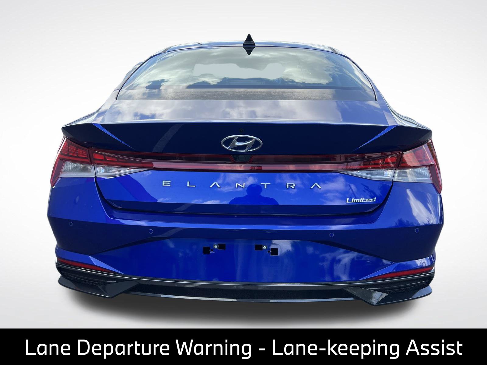 Used 2023 Hyundai Elantra Limited FWD image 7