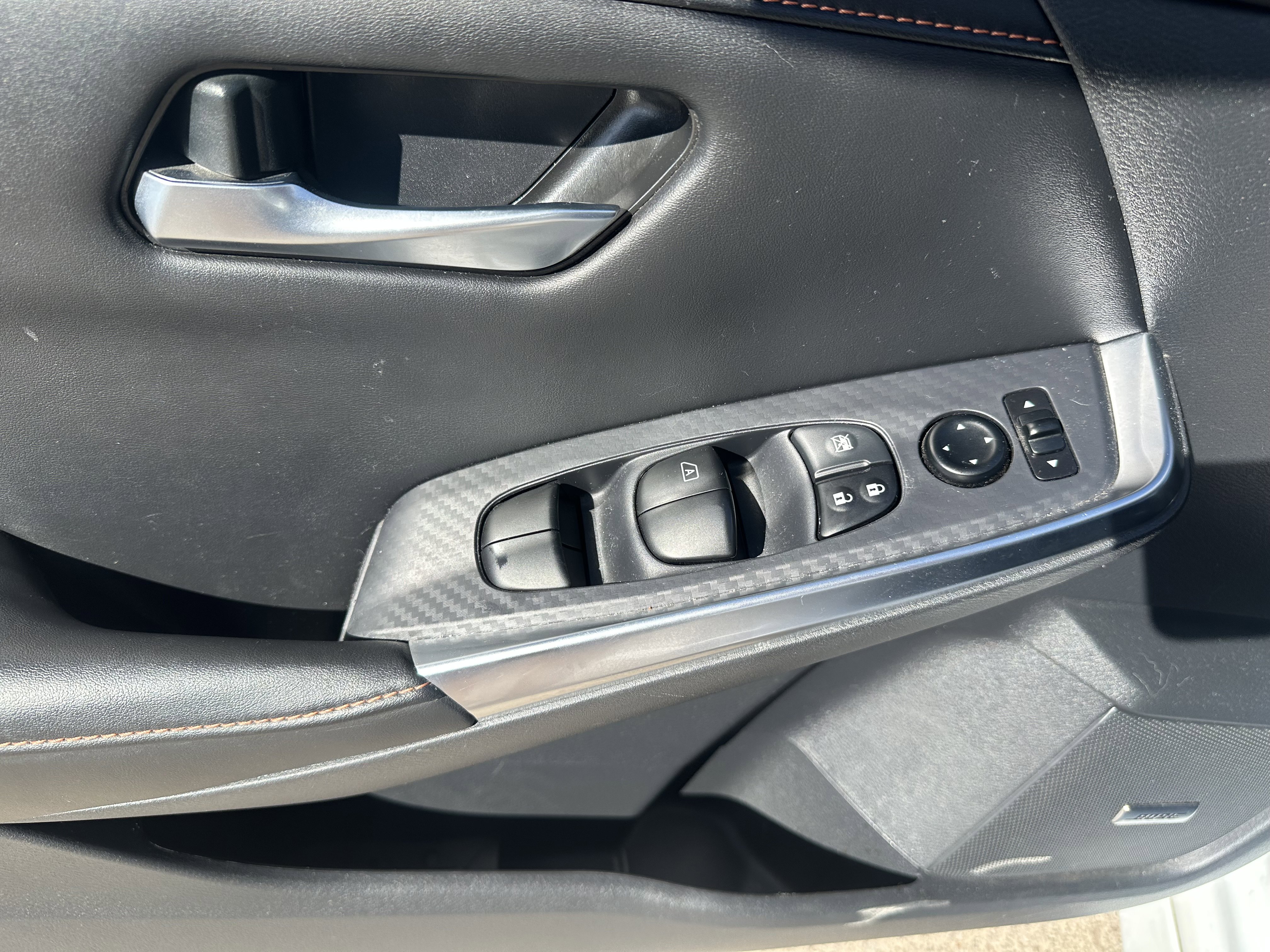 Used 2021 Nissan Sentra SR w/ SR Premium Package FWD image 11