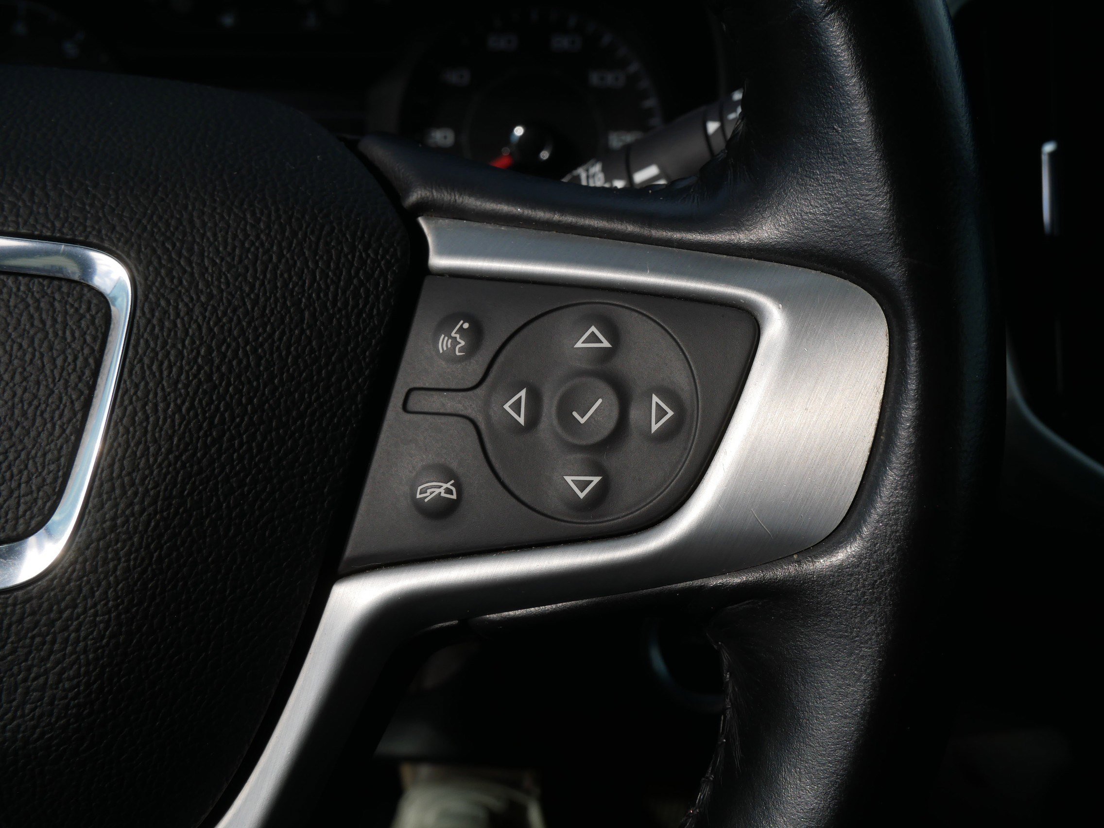 Used 2018 GMC Terrain SLE w/ Driver Convenience Package image 29