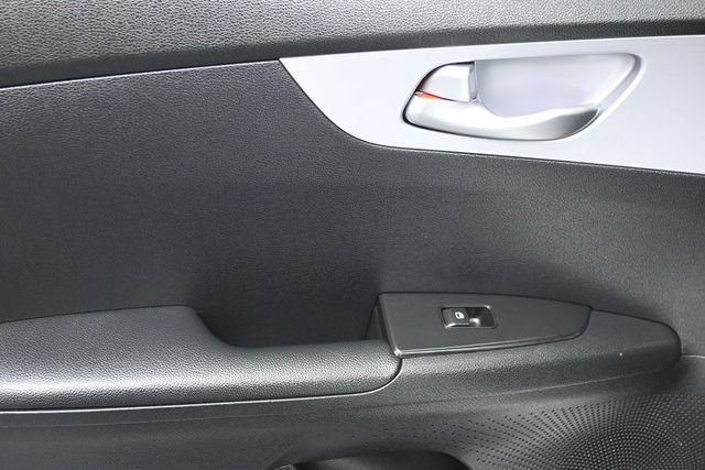 Used 2024 Kia Forte LXS w/ LXS Technology Package FWD image 11