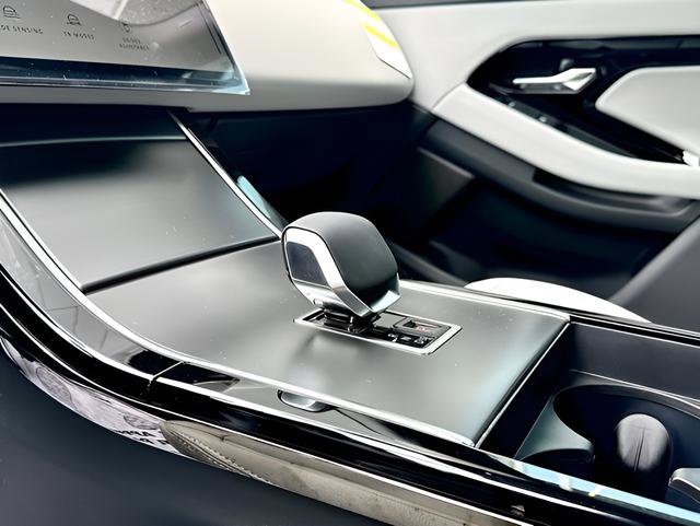 Certified 2026 Land Rover Range Rover Evoque S image 24