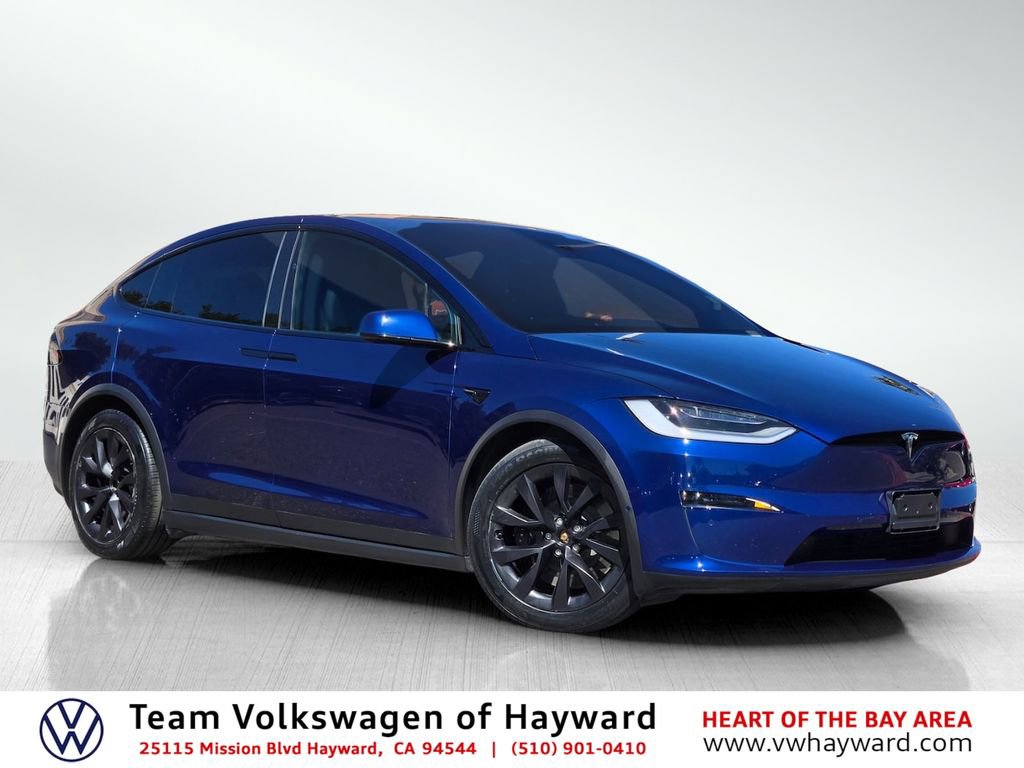 Used 2023 Tesla Model X image 1