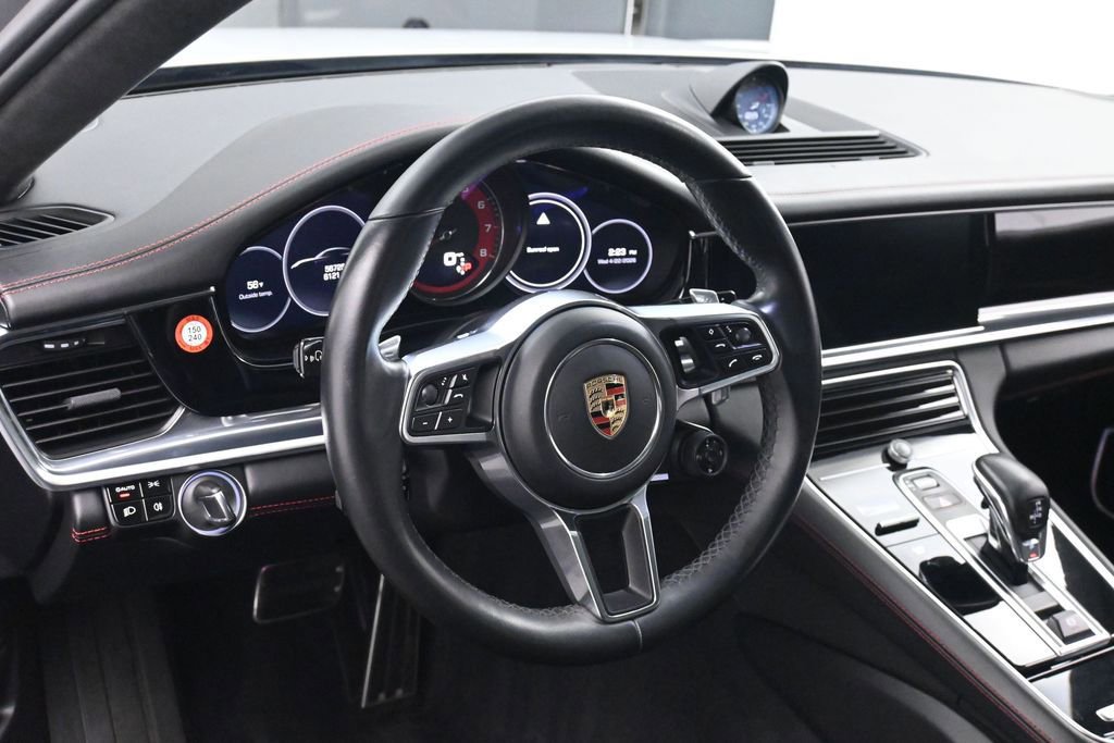 Used 2019 Porsche Panamera GTS AWD/4WD image 32