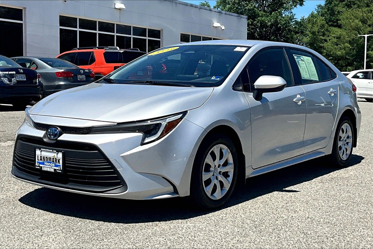 Used 2023 Toyota Corolla LE w/ Carpet Mat Package (TMS) FWD image 1