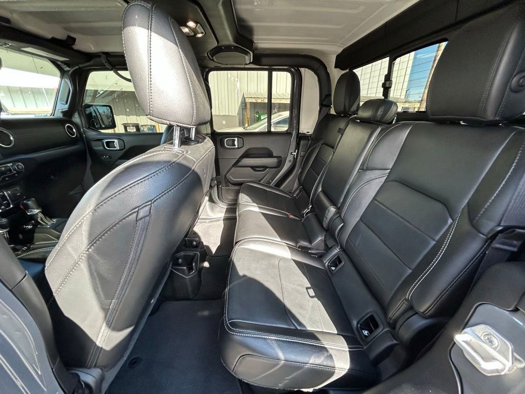 Used 2023 Jeep Gladiator Overland w/ Popular Equipment Package image 14