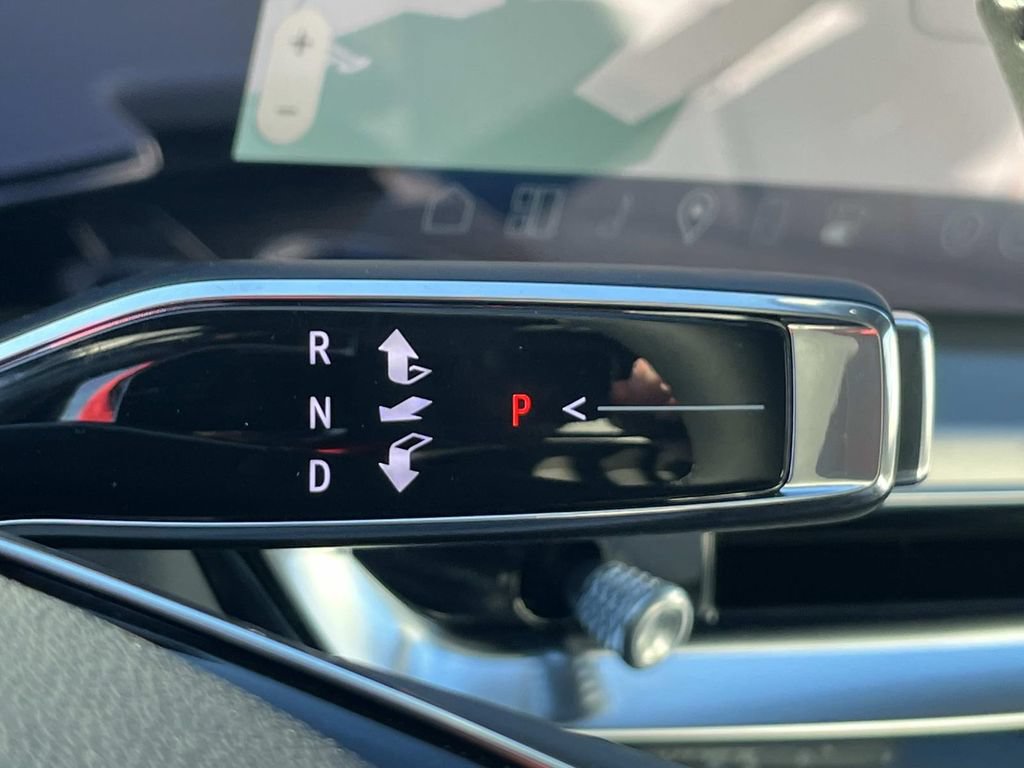 New 2026 Cadillac Lyriq Sport AWD/4WD image 34