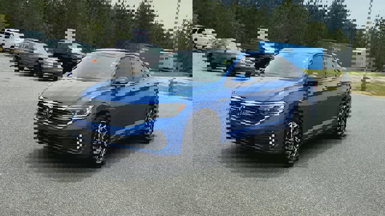 Used 2024 Volkswagen Jetta SEL image 4