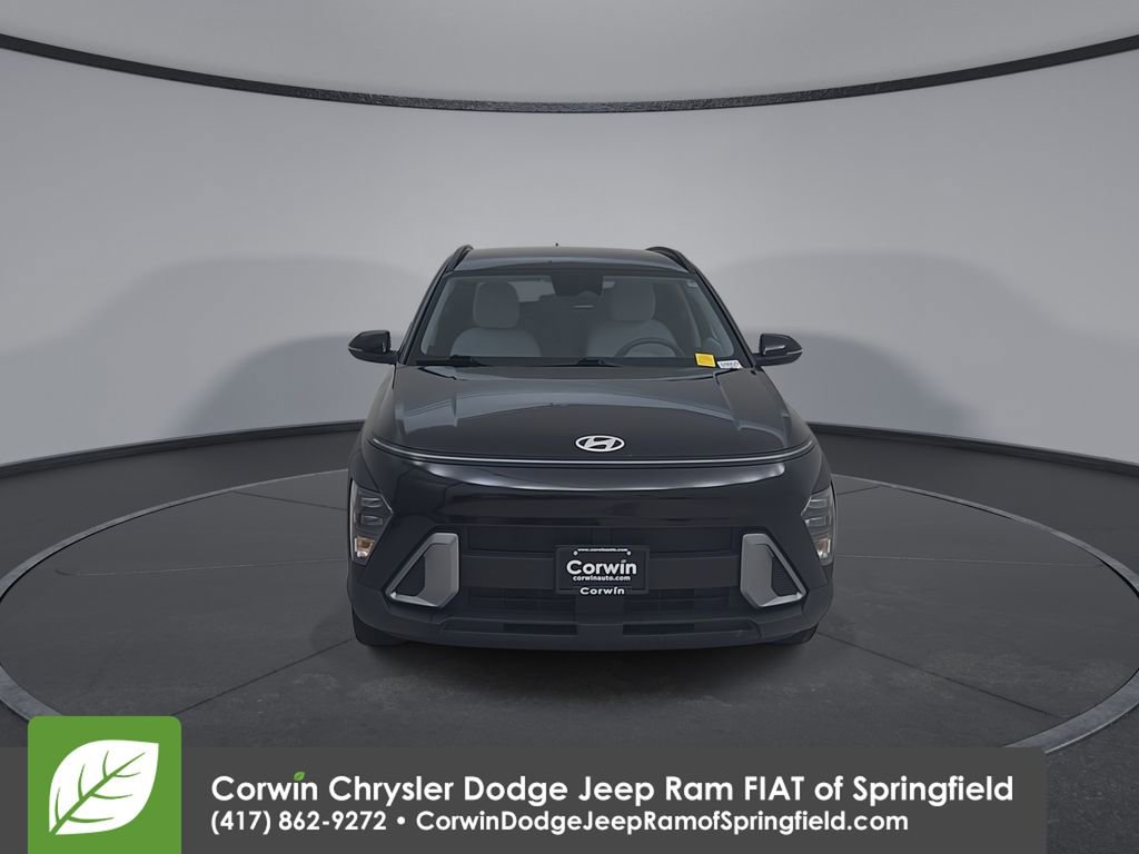 Used 2025 Hyundai Kona SEL image 5