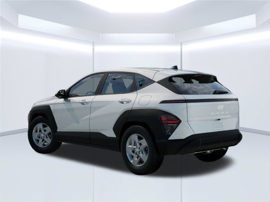 New 2027 Hyundai Kona SE FWD image 5