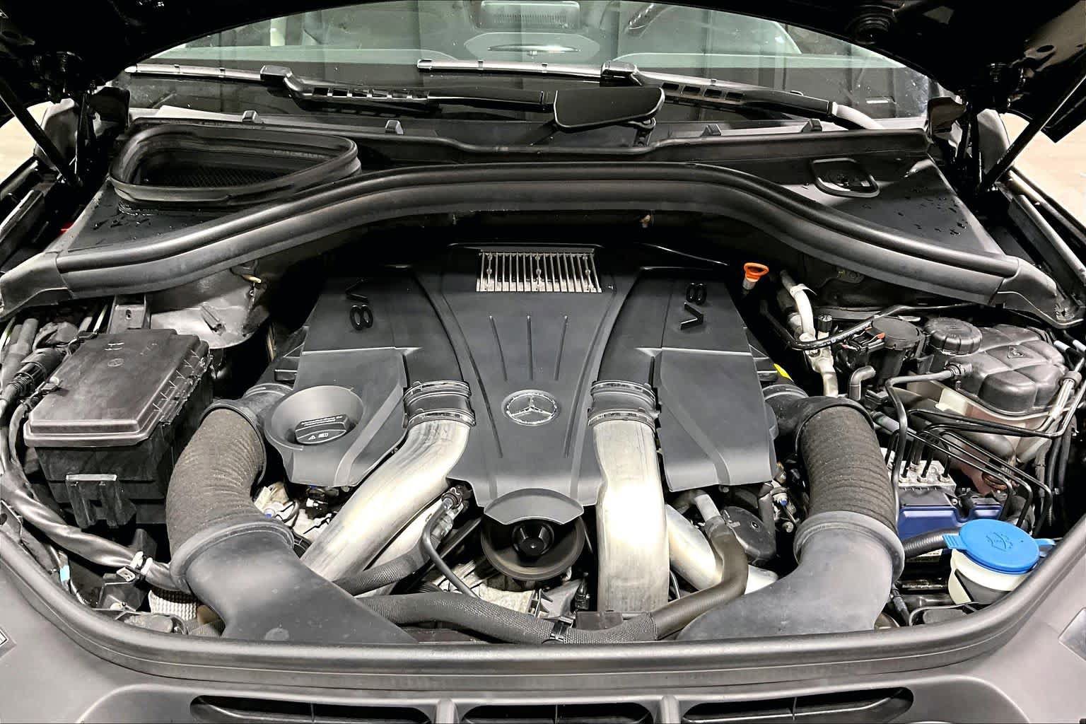 Used 2018 Mercedes-Benz GLS 550 4MATIC image 32