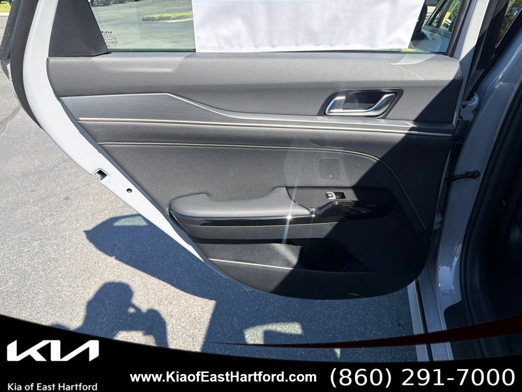 New 2027 Kia K5 GT-Line FWD image 17