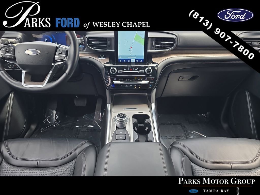 Certified 2021 Ford Explorer Platinum w/ Equipment Group 601A image 11