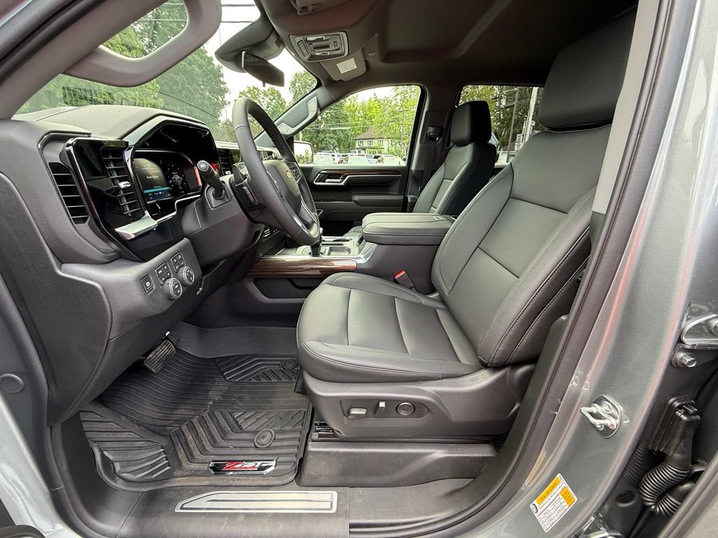 New 2026 Chevrolet Silverado 1500 LT w/ Z71 Off-Road Package AWD/4WD image 17