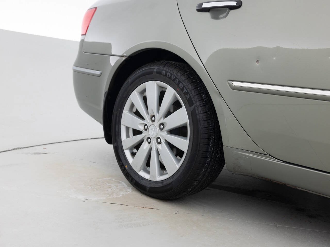 Used 2010 Hyundai Sonata Limited FWD image 19