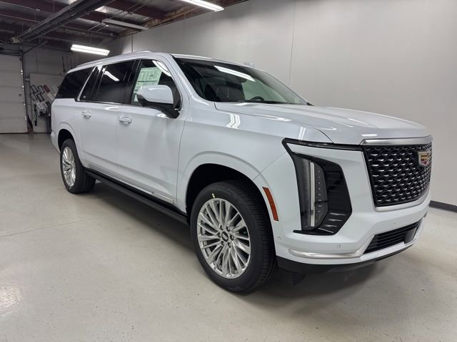 New 2026 Cadillac Escalade ESV Luxury w/ Touring Package AWD/4WD image 4