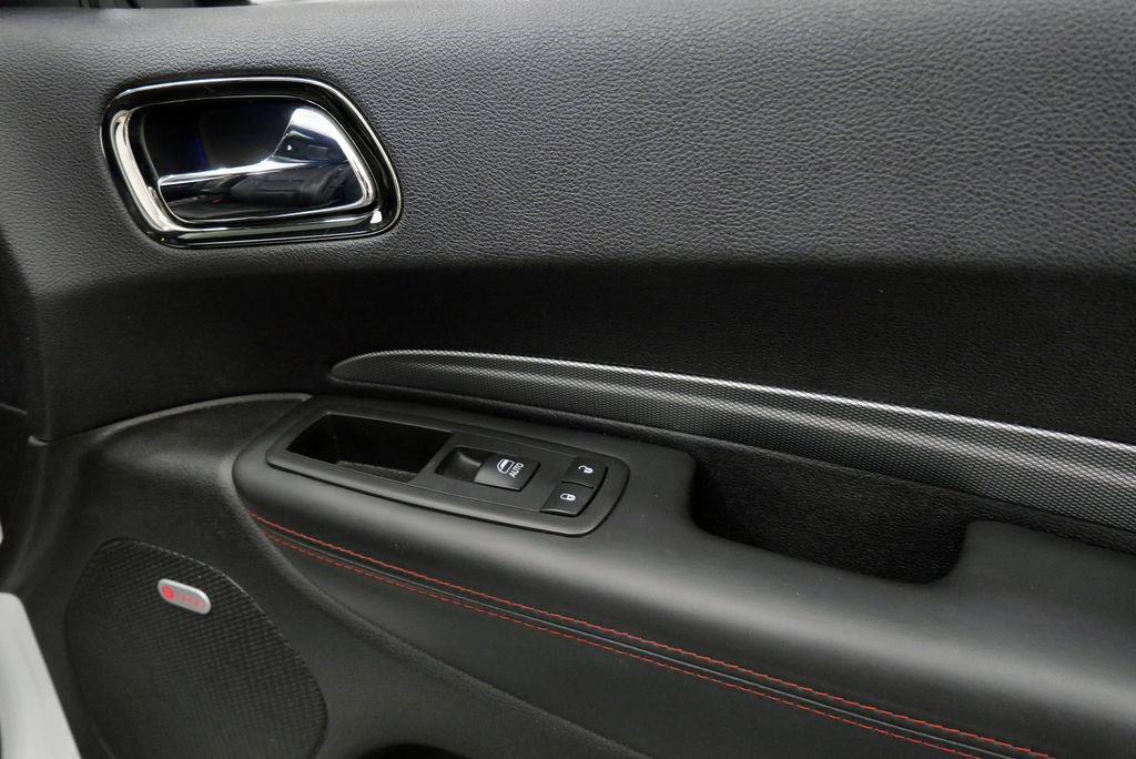 Used 2018 Dodge Durango R/T w/ Technology Group RWD image 17