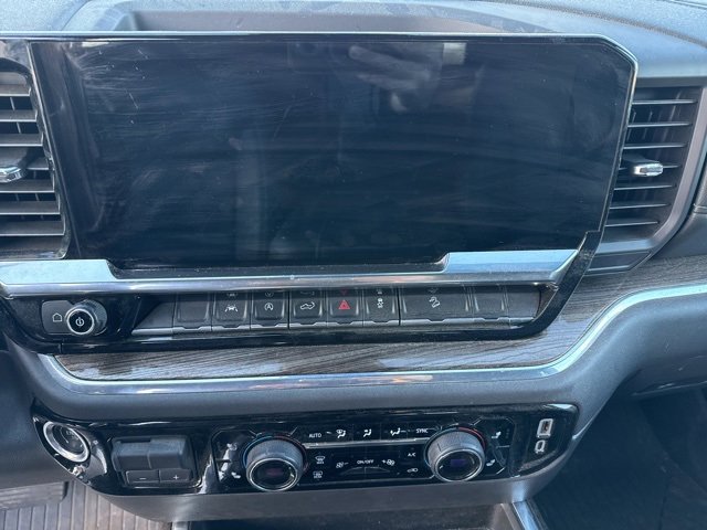 Used 2024 Chevrolet Silverado 1500 LT Trail Boss w/ Convenience Package II image 10