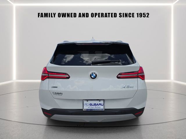 Used 2025 BMW X3 xDrive30i w/ Premium Package image 4