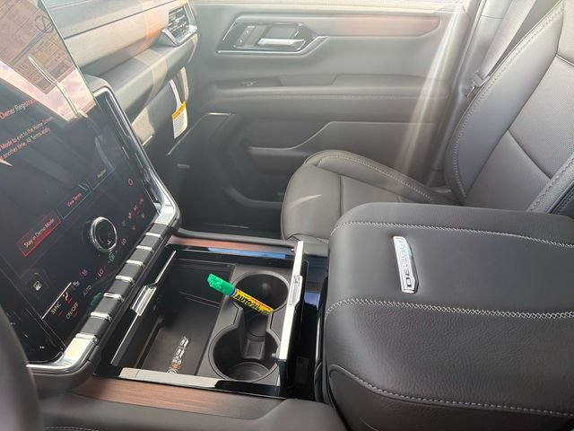 New 2026 GMC Yukon XL Denali w/ Sun & Power Step Package AWD/4WD image 20