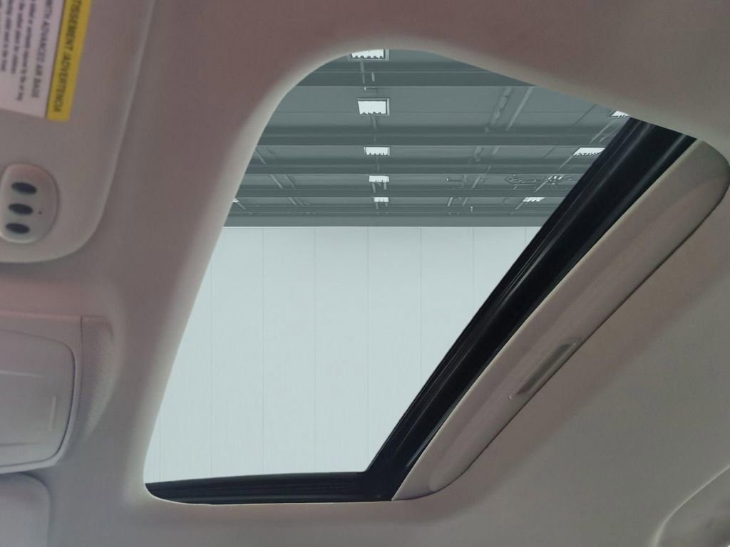 Used 2013 Lincoln MKZ AWD image 13