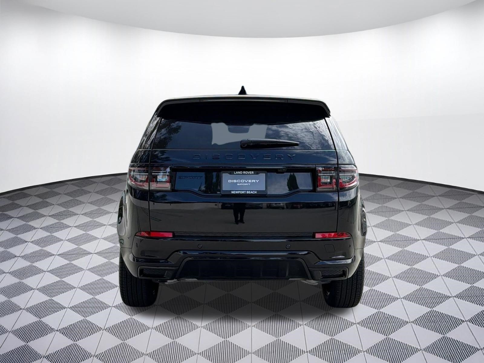 New 2026 Land Rover Discovery Sport Landmark AWD/4WD image 10