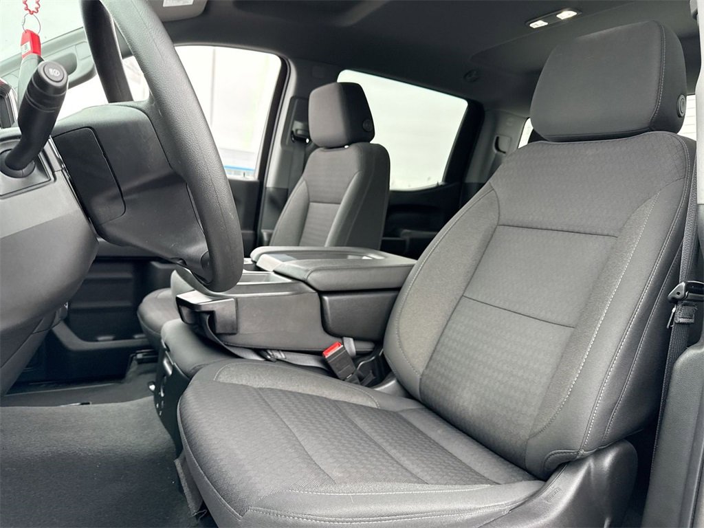 Used 2022 Chevrolet Silverado 1500 Custom image 11