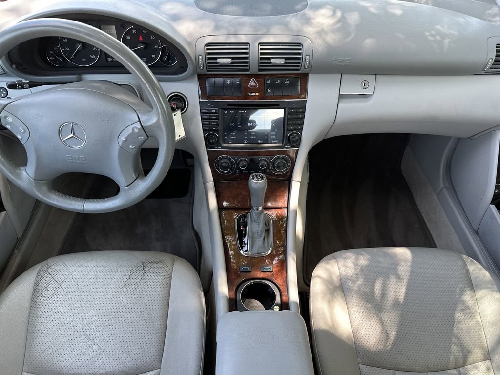 Used 2006 Mercedes-Benz C 350 Sedan image 16