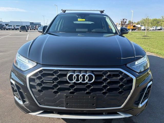 Used 2022 Audi Q5 2.0T Premium w/ Convenience Package AWD/4WD image 3