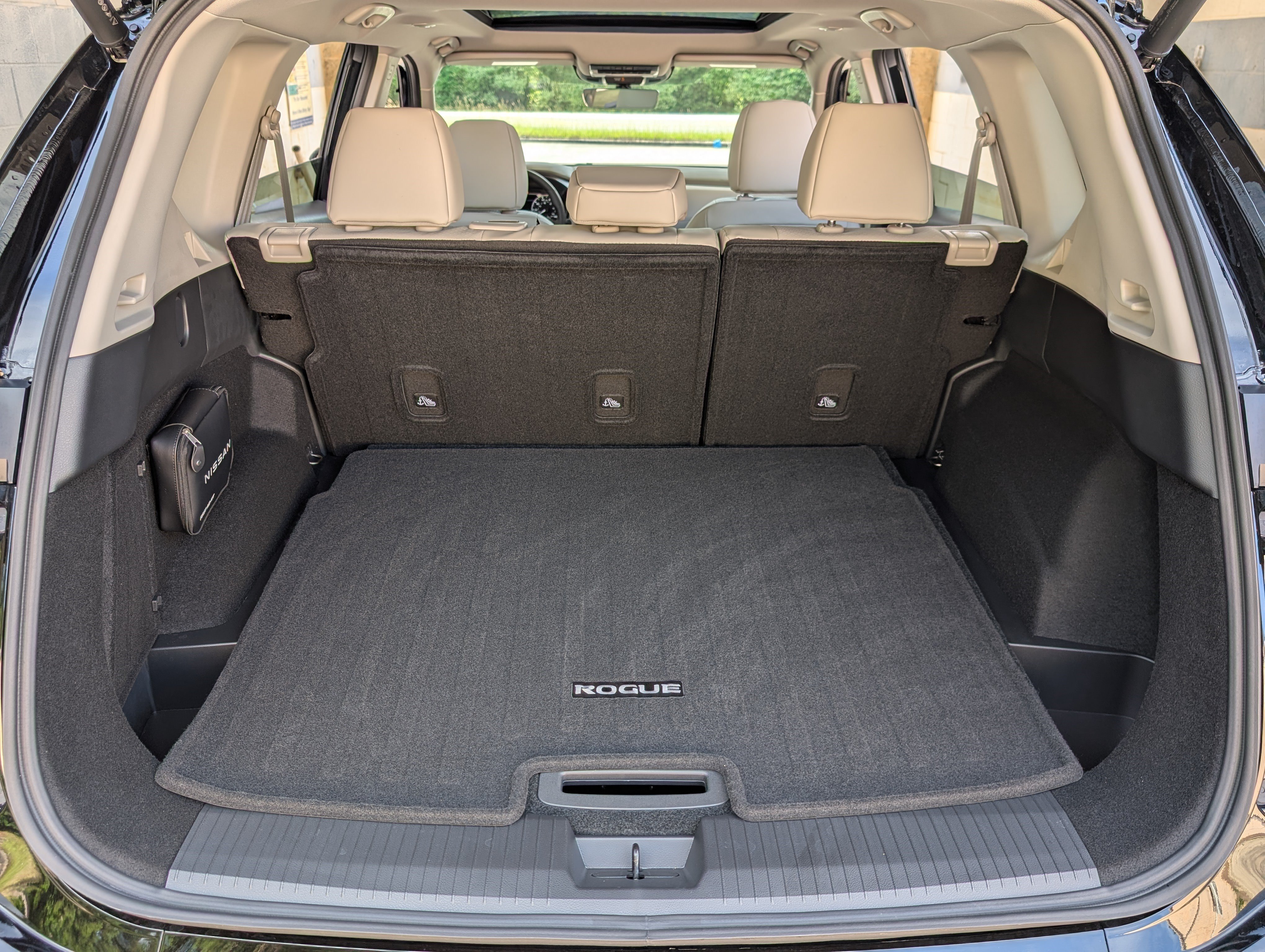 Used 2026 Nissan Rogue Dark Armor FWD image 19
